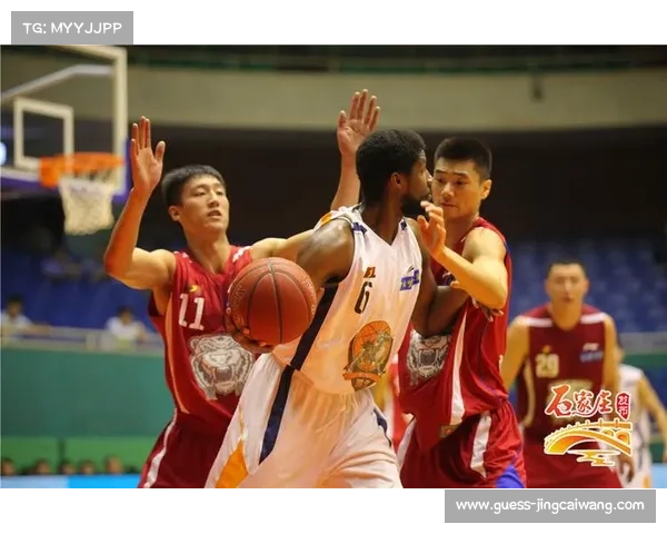 湖北亲子观赛团创单场纪录 NBL球队开放训练日吸引众多球迷参与 湖北亲子观赛团创单场纪录 NBL球队开放训练日吸引众多球迷参与