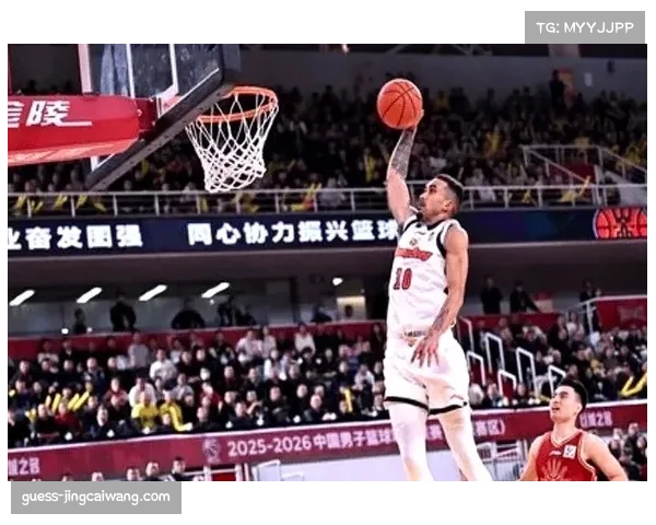 广东队外援关键时刻得分累计居前 萨林杰与萨姆纳承担收官重任